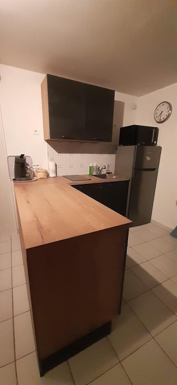 Appartement A 8 Km De La Mer - 3 Chambres Vendres Luaran gambar